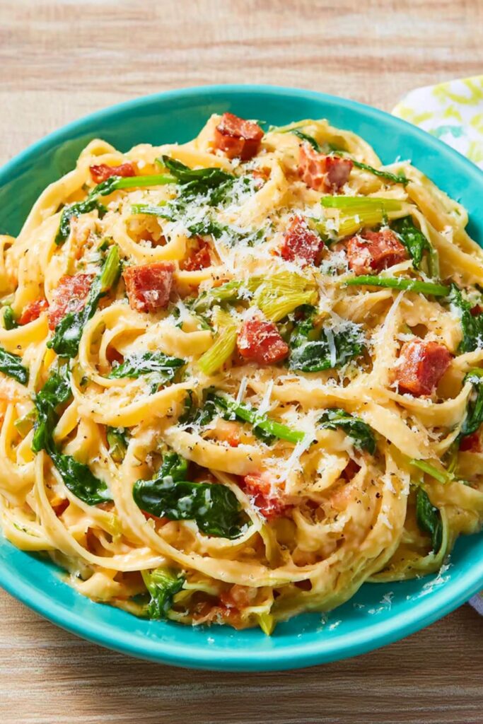 Pasta with Ham, Leeks and Spinach Recipe