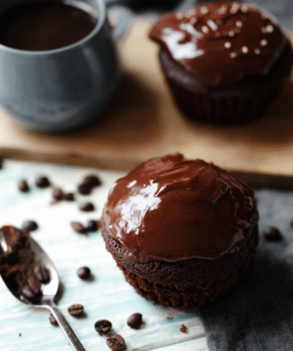 Pioneer Woman Heavenly Cream Filled Cupcakes Recipe