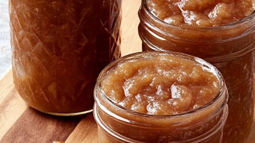 Homemade Applesauce Recipe