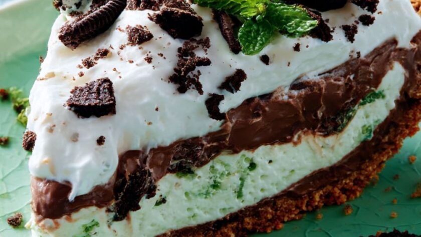 Mint Chocolate Cookie Ice Cream Pie Recipe