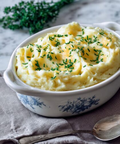 Cheddar and Sour Cream Mashed Potatoes Recipe