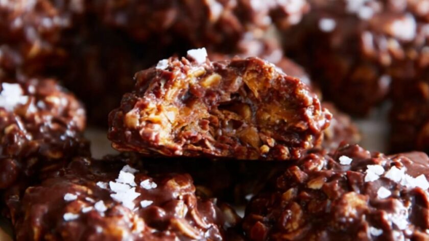 Nutella Oat Crunch No-Bake Cookies Recipe
