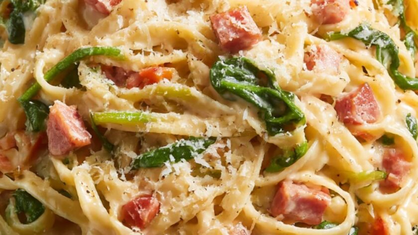 Pasta with Ham, Leeks and Spinach Recipe