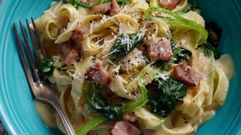 Pasta with Ham, Leeks and Spinach Recipe