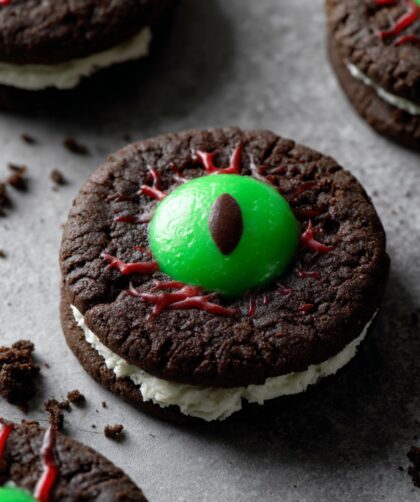 Sandwich Cookie Eyeballs Recipe