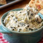 Slow Cooker Spinach Artichoke Dip Recipe