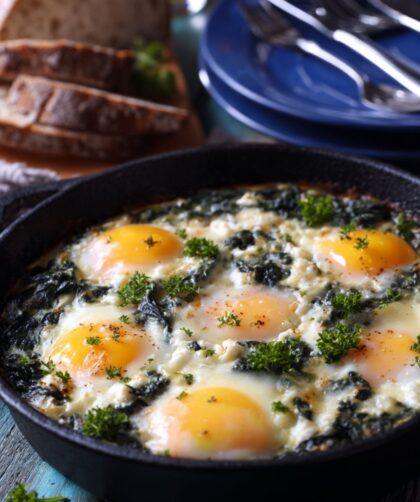 Spinach and Artichoke Baked Eggs Recipe