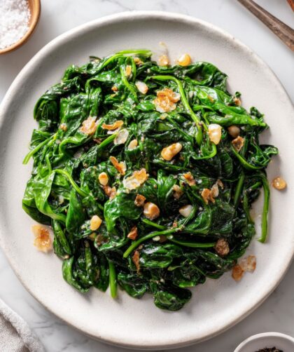 Spinach with Garlic Chips Recipe